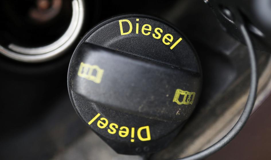 Olej napędowy najdroższy od marca. Co się dzieje z cenami paliw?