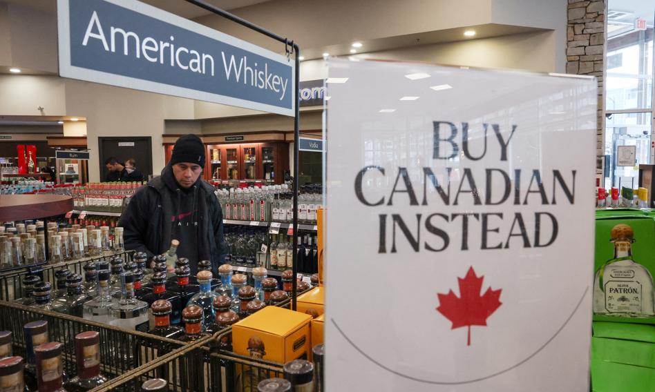 Kanada stawia się Trumpowi. Akcja "Buy Canadian" rośnie w siłę