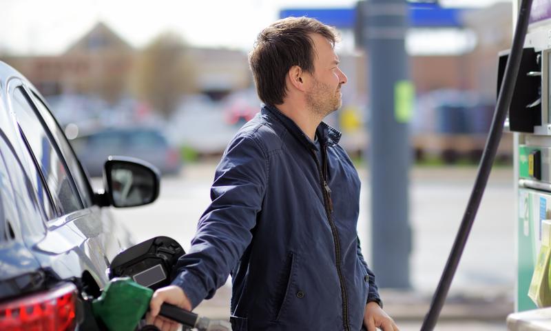 Koniec drożyzny? Motyka: Ceny maksymalne paliwa na czwartek mogą być jeszcze niższe
