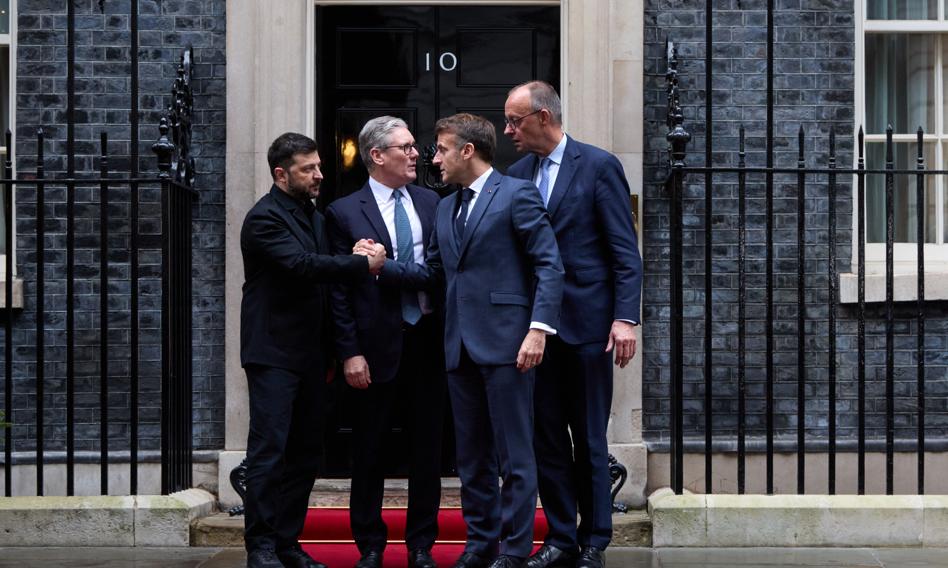 "Nadszedł krytyczny moment". Dyplomatyczne tournée Zełenskiego na Zachodzie