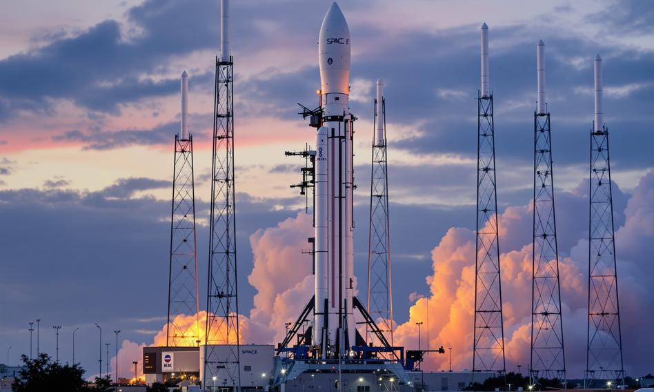 Kosmiczny debiut wszech czasów. SpaceX szykuje się do IPO z wyceną ponad biliona dolarów