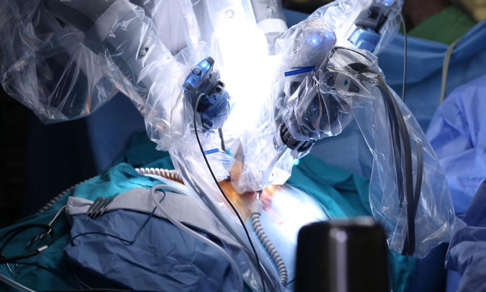 Roboty chirurgiczne coraz bardziej popularne. Potrzeby jeszcze większe