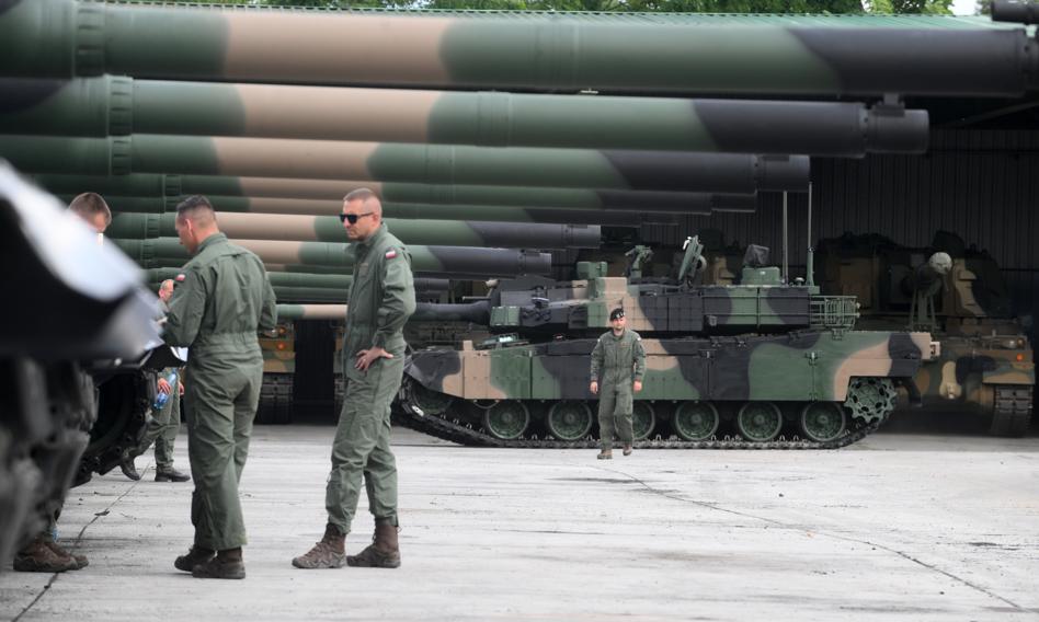 "Polska chce mieć największą armię w Europie". Brakuje jednak i kadry i pieniędzy