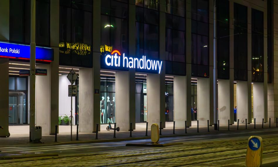 Gotówka bez wizyty w banku. Sprawdzamy ofertę pożyczki w Citi Handlowym