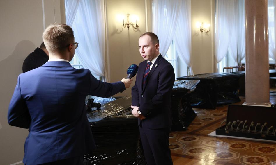 Akt oskarżenia przeciwko Andruszkiewiczowi wraca do sądu. Prokuratura uzupełniła braki. „Poważne zarzuty”