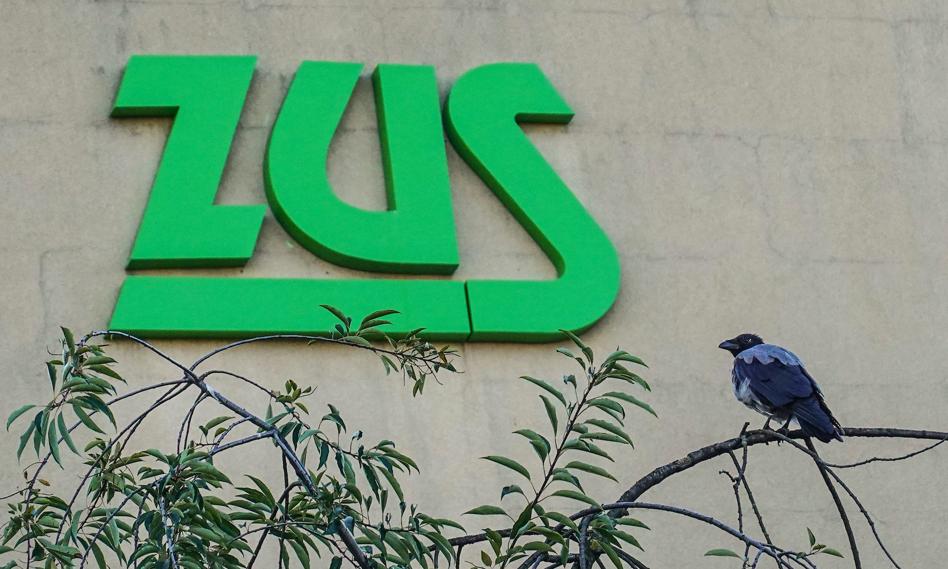 W ZUS coraz bardziej gorąco. Związki walczą o 1200 zł podwyżki, grożą strajkiem
