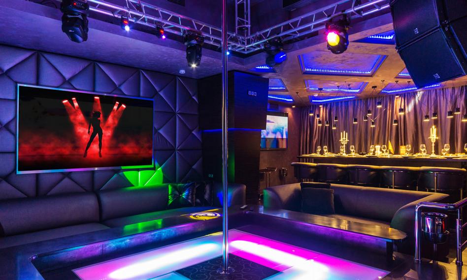 Striptiz za niższe podatki? Skandal dotyczący amerykańskiego fiskusa i groźba 25 lat więzienia