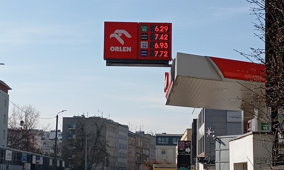 Szok naftowy stał się faktem. Czeka nas powtórka scenariusza sprzed 4 lat
