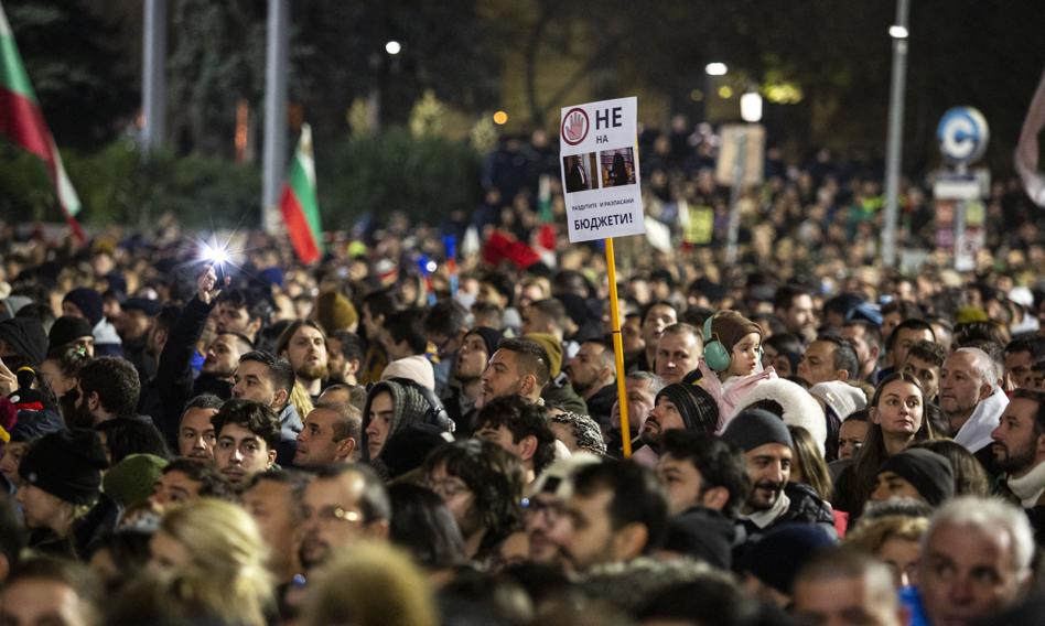Dymisja rządu po protestach Pokolenia Z. "Wsłuchujemy się w energię obywatelską"