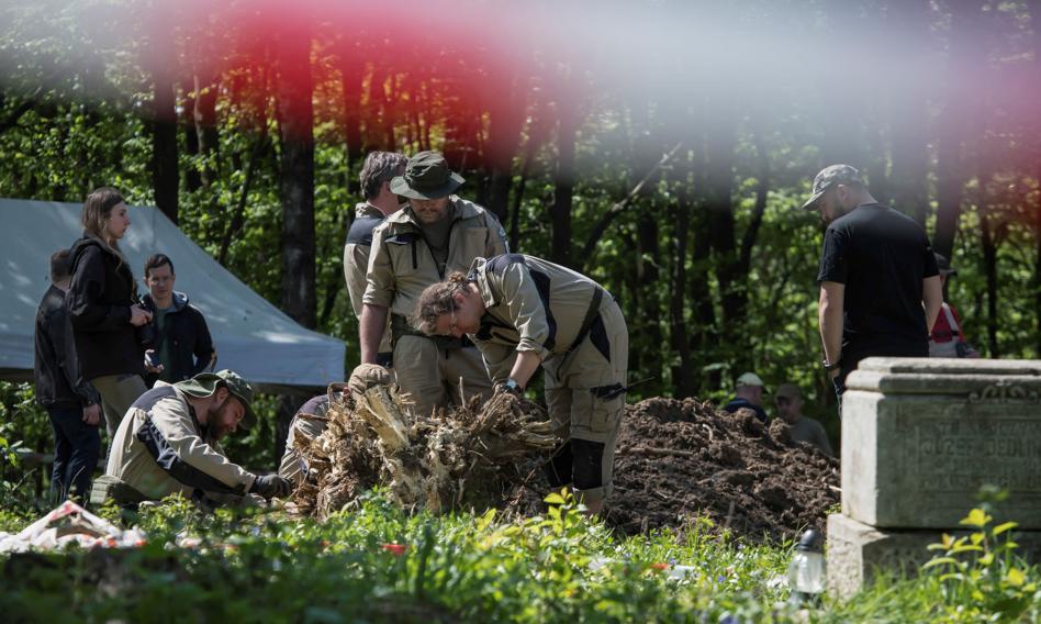 Kolejne ekshumacje Polaków na Wołyniu. "Wydano zgodę"