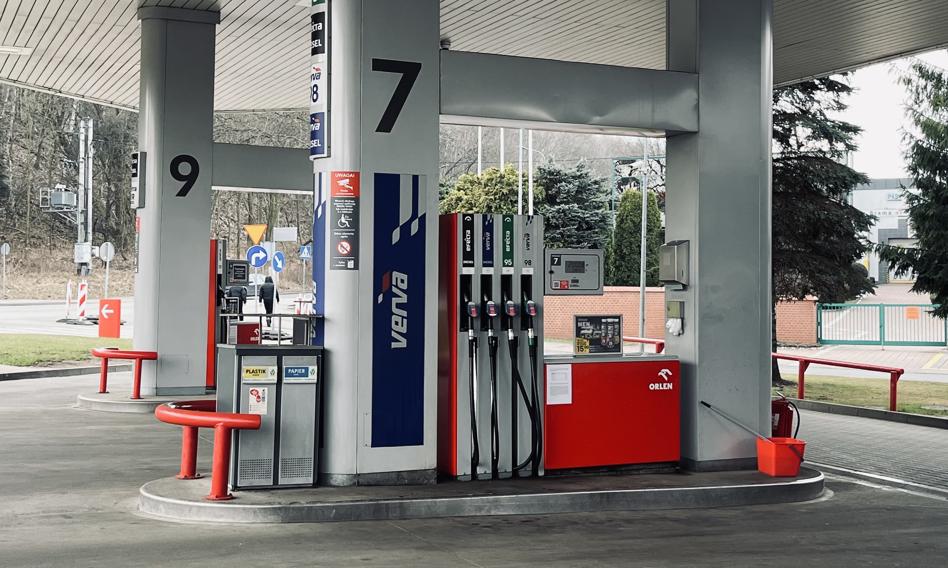 Orlen znów tnie ceny hurtowe. Benzyna i diesel tanieją drugi dzień z rzędu