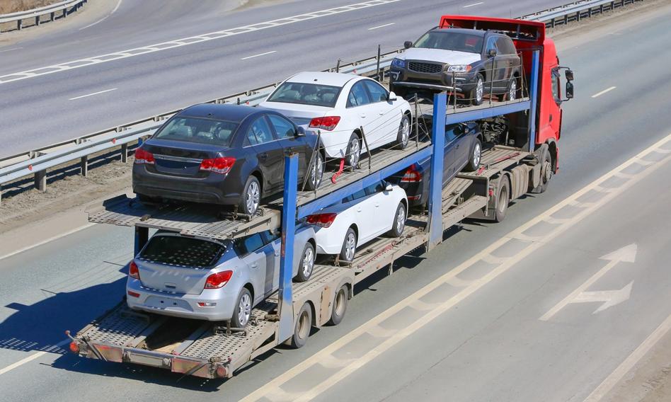 Ceny zahamowały, sprzedaż przyspieszyła. Jakie auta i za ile kupują Polacy?