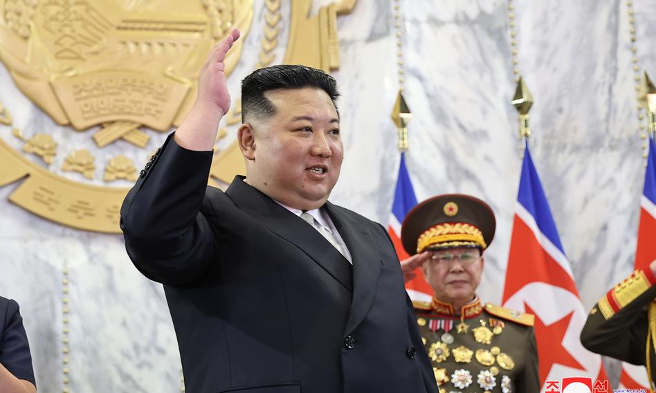 Nowa doktryna Kima: Sojusz z Moskwą, flirt z Trumpem i izolacja Seulu