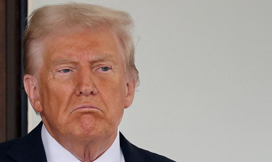 Celna tarcia Chin z USA. Trump: Dodatkowe 100 proc. cło jest nie do utrzymania