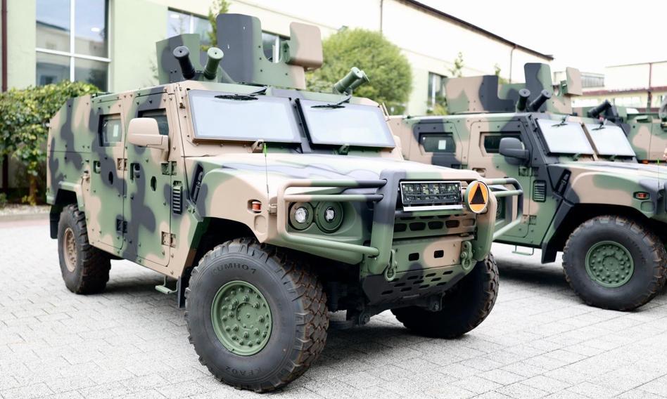 Polskie wojsko dostanie ponad 1200 legwanów. Podpisano kontrakt