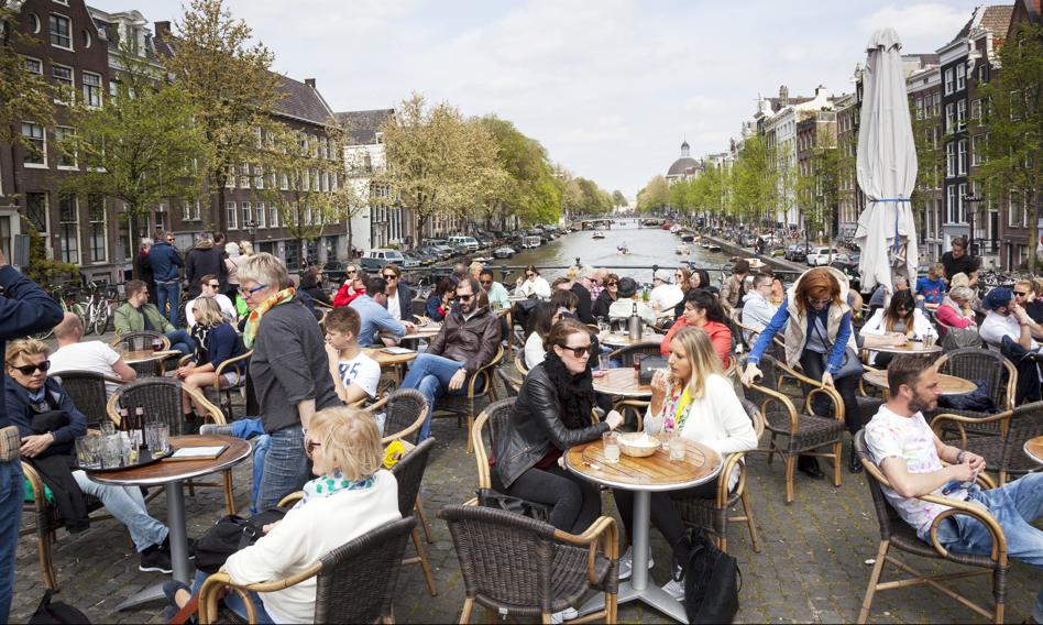 Amsterdam pozwany przez swoich mieszkańców. Poszło o turystów
