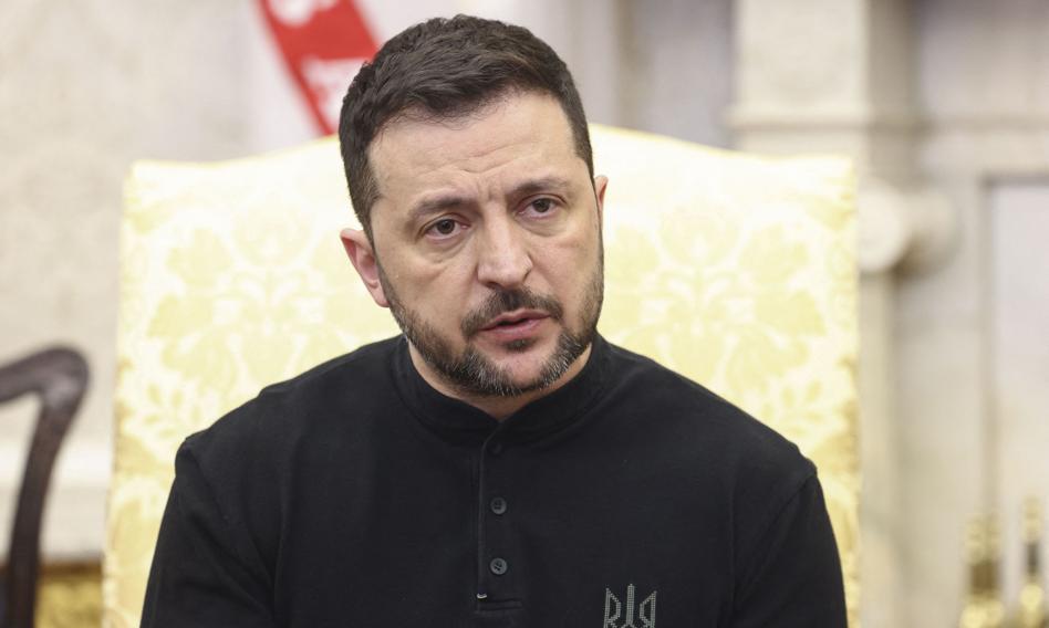 Zełenski rozmawiał z Trumpem: Ponad 1 mld dolarów na zakup broni z USA
