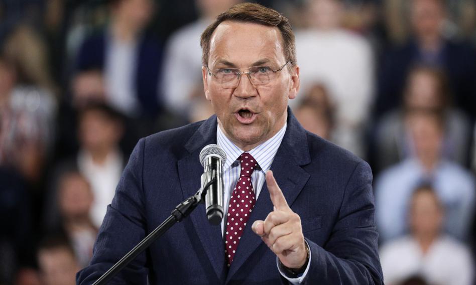 Polska przestrzega Rosję. Sikorski: Jeśli zestrzelimy kolejny obiekt, nie przychodźcie ze skargą