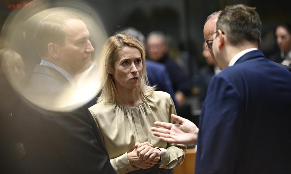 Narada 40 liderów "koalicji chętnych". Wielka Brytania da Ukrainie rakiety, Francja chce gwarancji