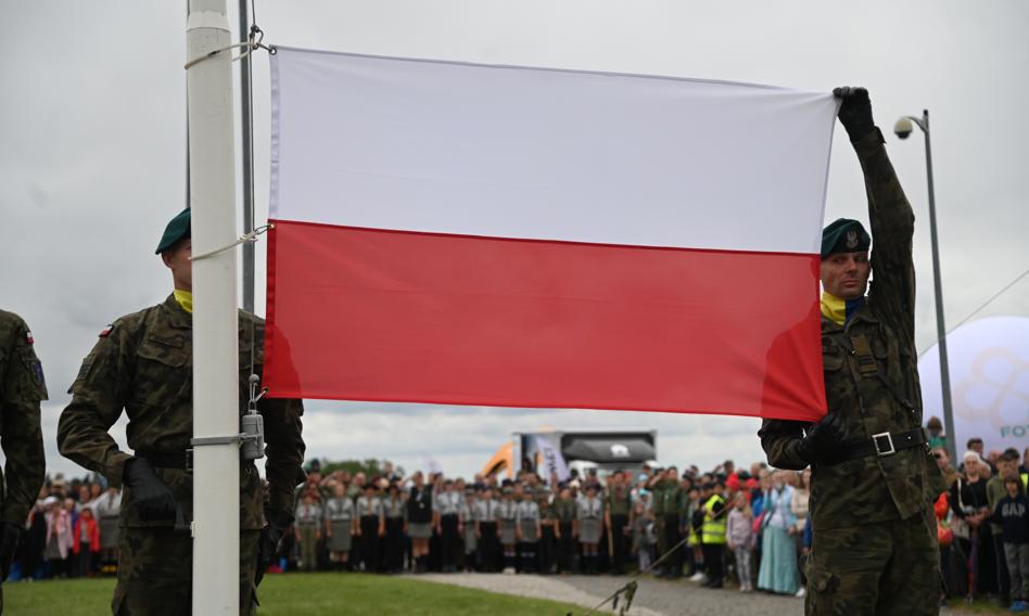 Podwyżki w wojsku. Szeregowy zarobi 6500 zł, generał ponad 22 tysiące
