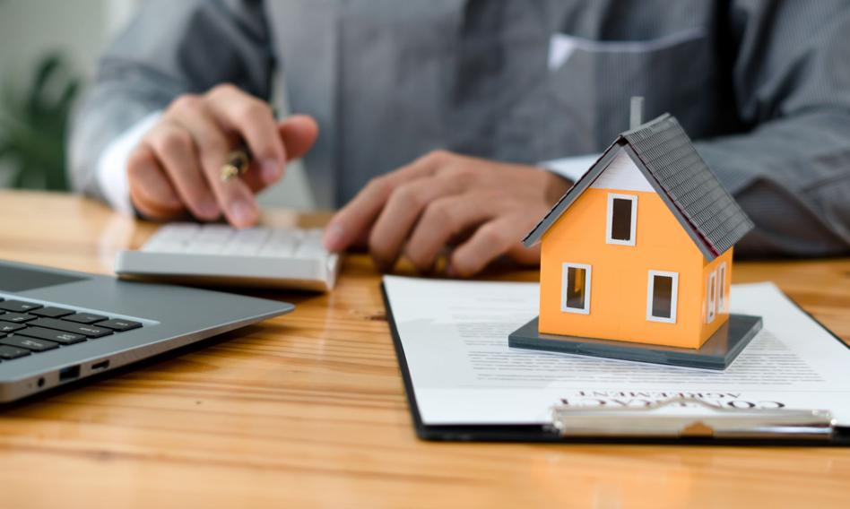 Ubezpieczeniowa ofensywa w bankach. Nowe polisy mieszkaniowe i bonusy dla klientów