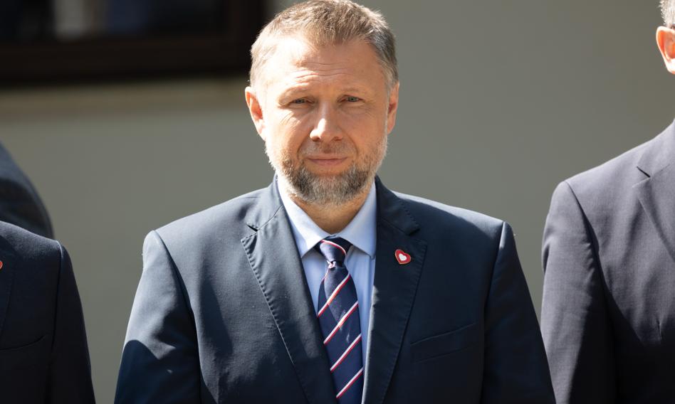 Od prezesa PiS po matkę prezydenta. MSWiA mówi o zorganizowanej grupie