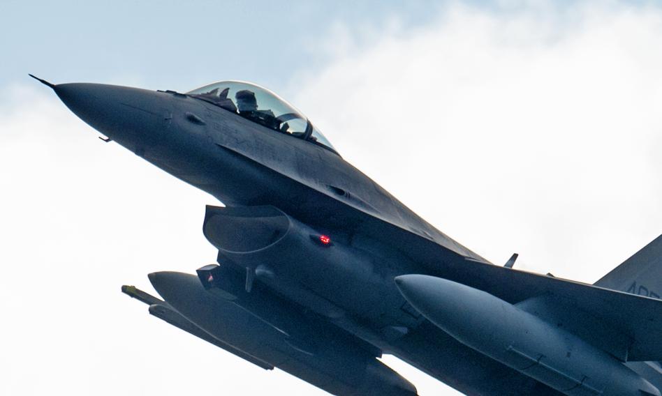 Rumunia kupuje F-16 za jedno euro. Samoloty posłużą do szkolenia pilotów