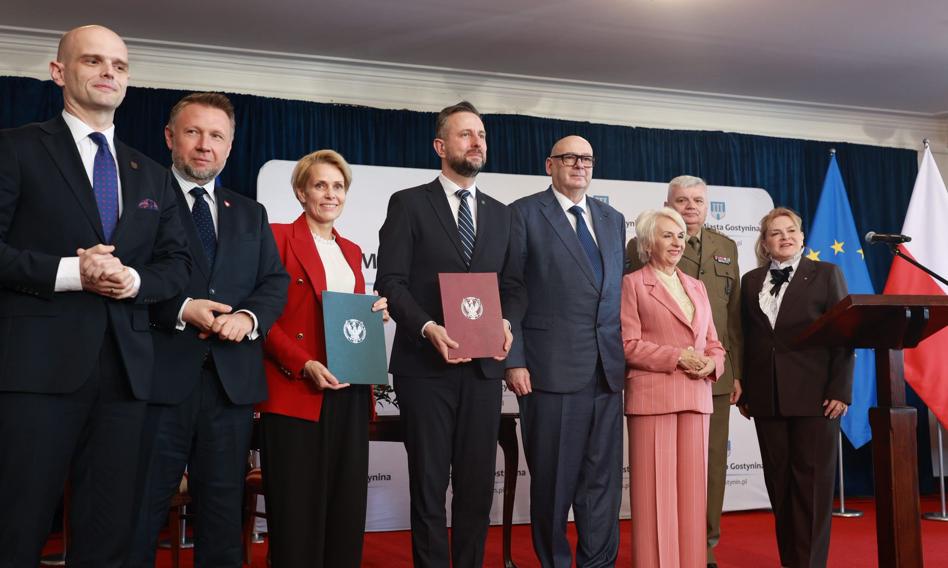 Powstanie 2 Brygada Rakiet. Szef MON i burmistrz Gostynina podpisali list intencyjny