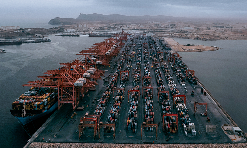 Strategiczny port Salala sparaliżowany. Oman celem irańskich ataków mimo neutralności