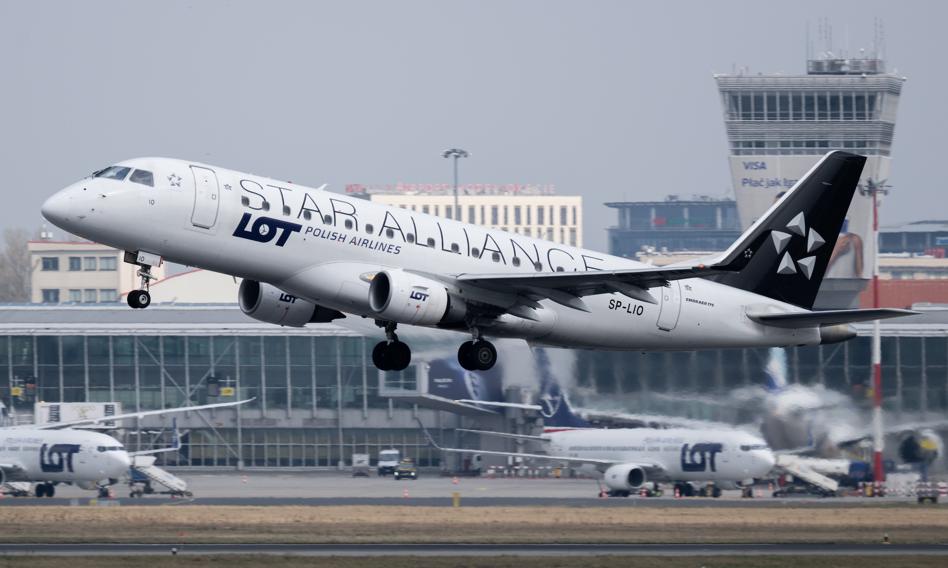 Boom w polskim niebie. Lotniska obsłużyły prawie 60 mln pasażerów - więcej niż przed pandemią