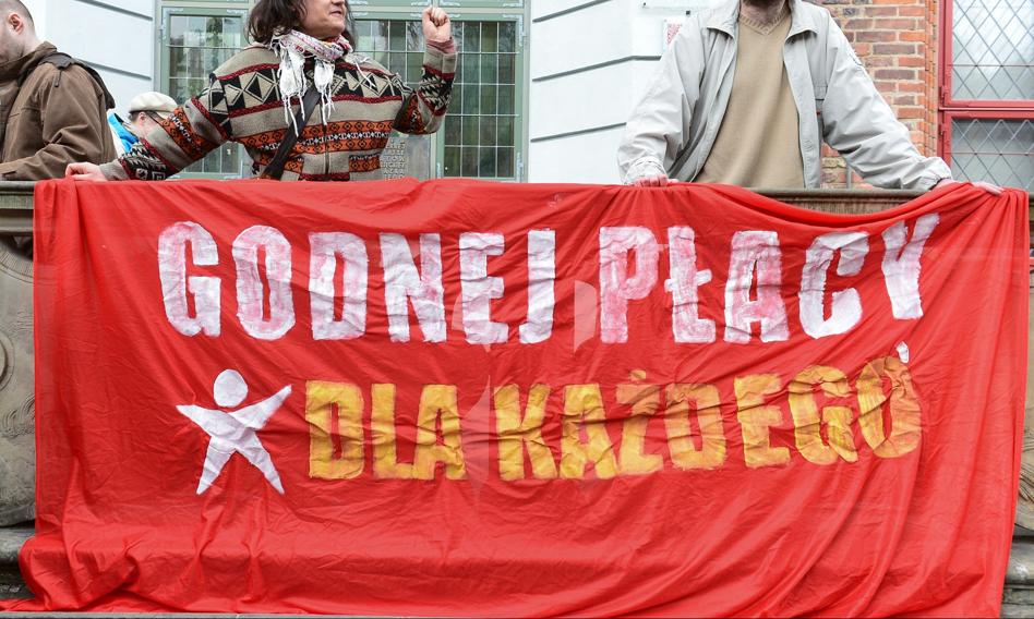 Wyższa płaca minimalna to nie tylko więcej pieniędzy "na rękę". Sprawdź, co jeszcze pójdzie w górę