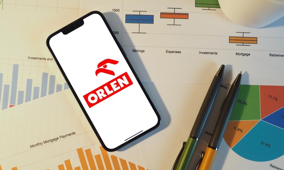Orlen wyceniony na rekordowe 160 mld zł. WIG20 walczy z przeznaczeniem