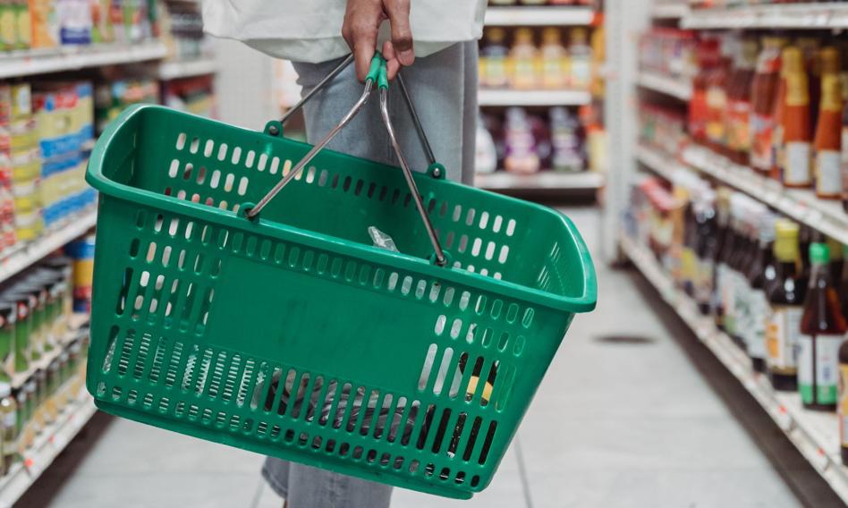 Wchodzisz po chleb, wychodzisz z nowością. Tak działają ekrany w marketach
