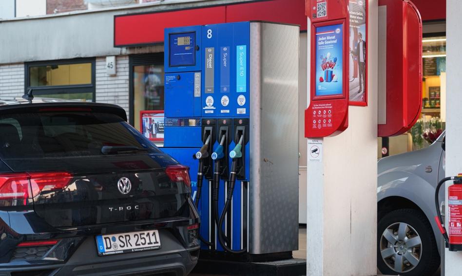 Podwyżka tylko raz dziennie. Nowe przepisy stabilizują ceny paliw w Niemczech