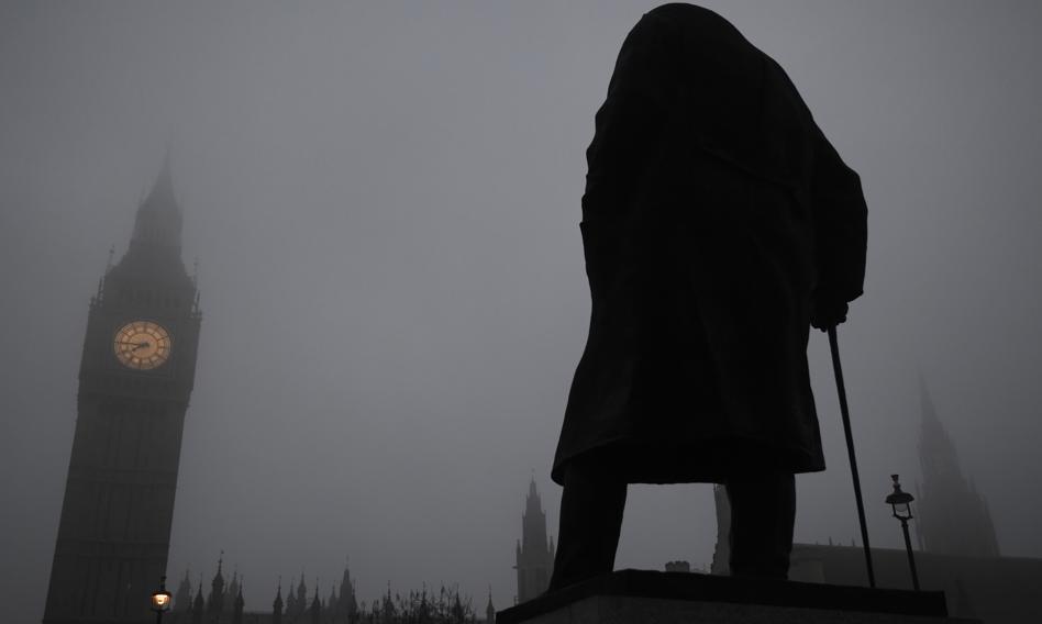 Quo vadis Wielka Brytanio? "Zachowuje się bardziej jak rynek tonący niż dawne imperium"