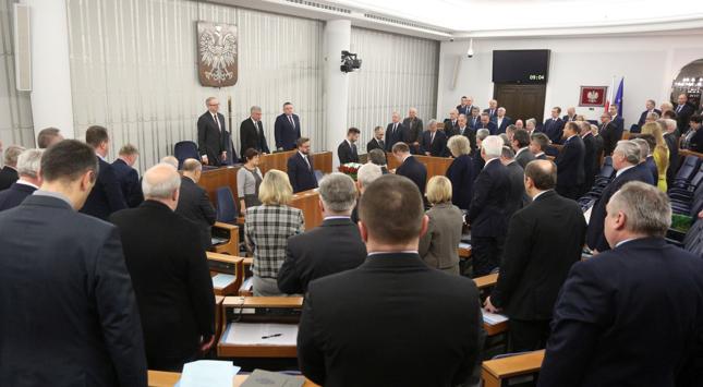 Senat przyjął ustawę budżetową bez poprawek