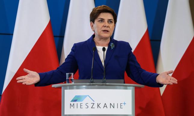 Rząd przyjął program "Mieszkanie Plus". Na zdj. premier Beata Szydło