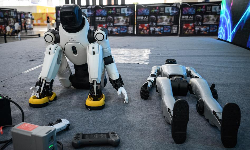 Roboty humanoidalne z zakazem wjazdu do USA. "Mogą zostać zdalnie przejęte"