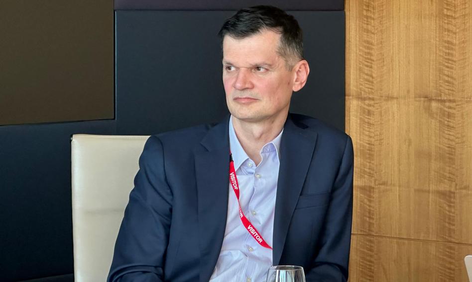Ekspansja w cieniu niepewności. Tak polskie firmy podbijają rynki globalne przez brytyjski most