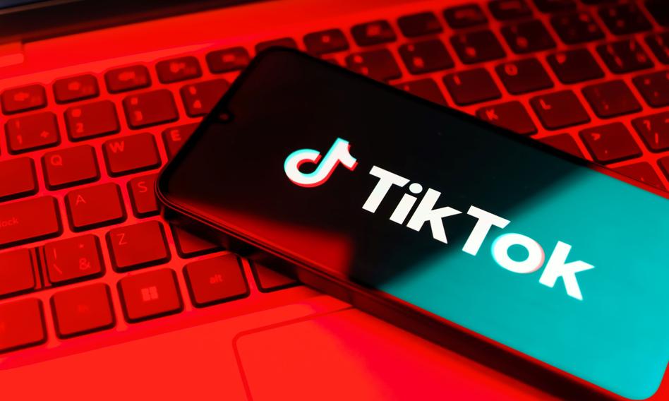 "Niemoralne treści". Fala aresztowań tiktokerów