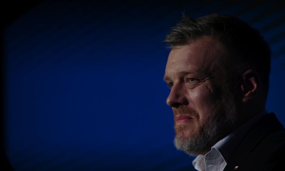 Koryciarstwo trawi samorządy. Zandberg uderza w układ w Kaliszu i zapowiada zmiany