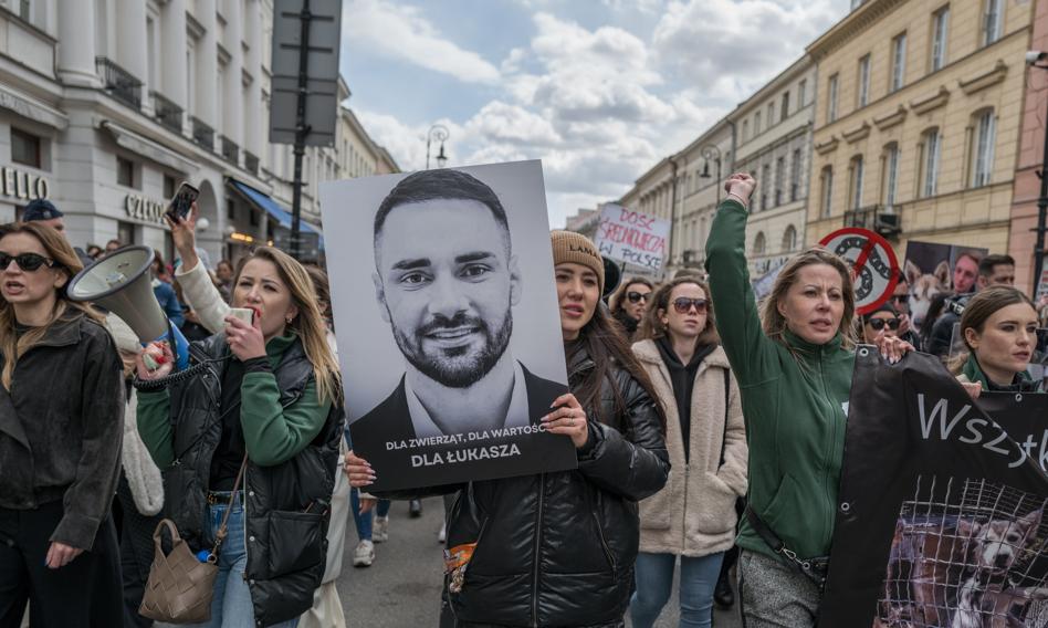 Spór o wolność podejrzanego. Zażalenie śledczych na „areszt warunkowy” po śmierci posła
