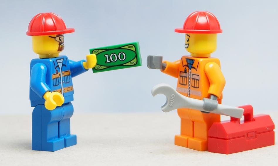 Where premia? Pochwały kierownictwa to dla Polaków za mało