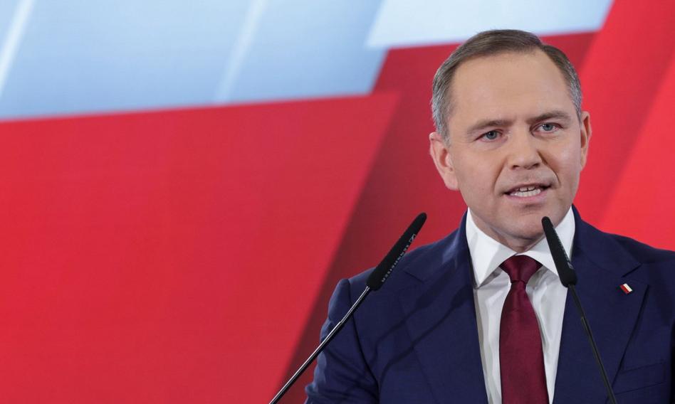 Banderowskie flagi na koncercie w Warszawie. Prezydent: Nie do zaakceptowania