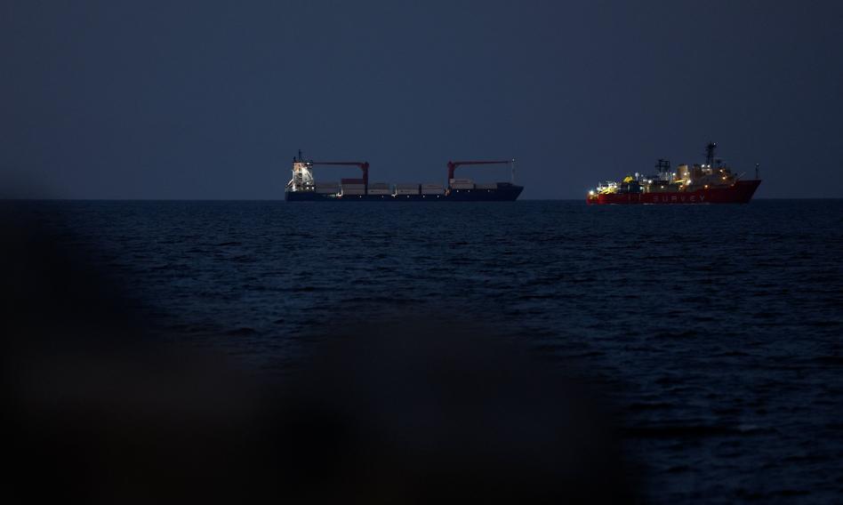 Strategiczna gra Teheranu. Iran zwalnia Irak z ograniczeń żeglugi w cieśninie Ormuz