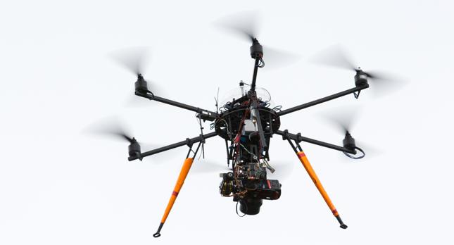 Będzie łatwiej latać dronami. Nowe zasady ruchu lotniczego już w przygotowaniu