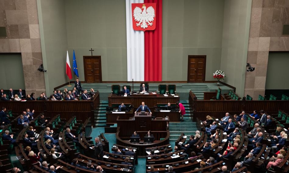 Nieścisłe, nieczytelne i przestarzałe. CBA chce zmiany ustawy o oświadczeniach majątkowych