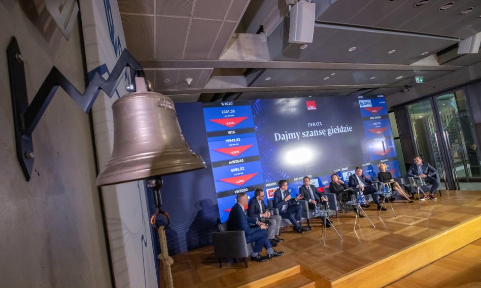 Orlen z odciętą dywidendą, wyniki PKO BP i spadek WIG-u 20