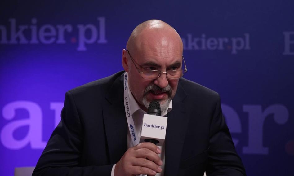 Obligacje kontra akcje. Dlaczego Polacy omijają giełdę szerokim łukiem? Prezes Skarbiec TFI w Bankier.TV