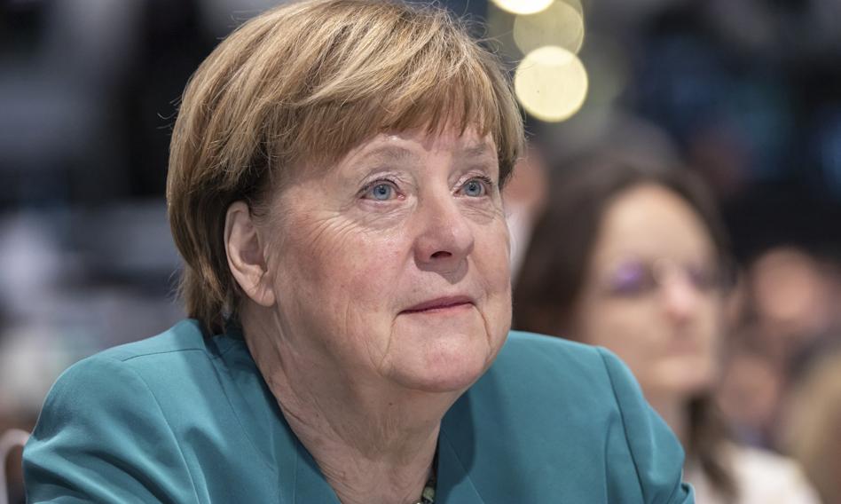 Merkel do migrantów: Głosujcie przeciw AfD. Merz wprowadza twarde zasady dla azylantów